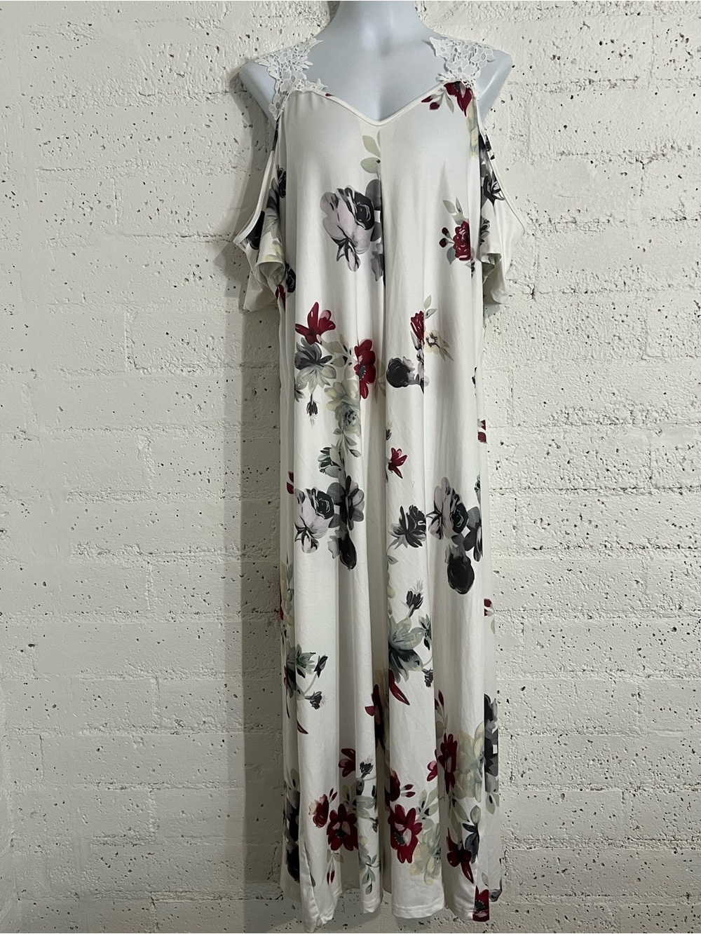 Shein Curve Plus Maxi Dress 2XL White Floral Lace Cold Shoulder Stretch C18